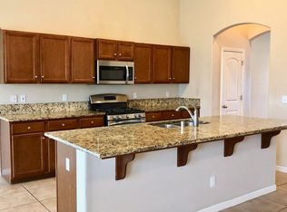 5179 W Simpson Ave, Fresno, CA