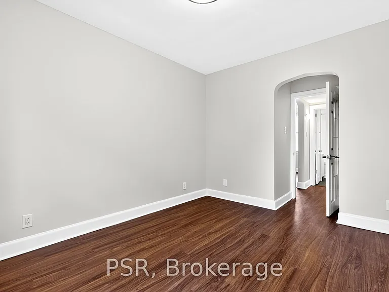 1325 Bayview Ave #L21 — Photo 19