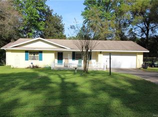 8931 N Salina Dr, Citrus Springs, FL 34434