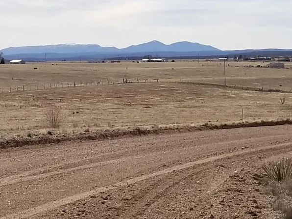 15 Broadmoor Rd, Moriarty, NM 87035