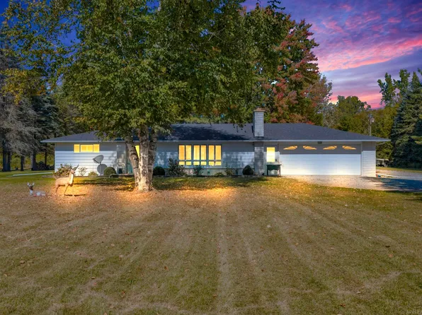 1540 W Sanilac Rd, Caro, MI 48723