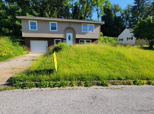 4011 Eastbrook Rd, Harrisburg, PA 17109