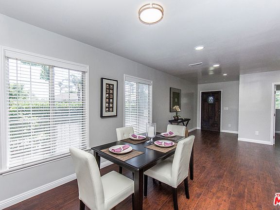 4th image of 7920 Lemona Ave