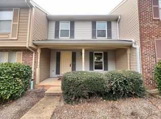 1702 Ithaca Ln, Raleigh, NC 27606