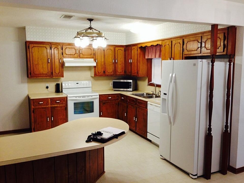 1st image of 1404 Avenue E