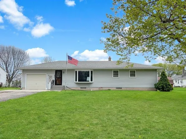 205 8th Ave SE, Mapleton, MN 56065