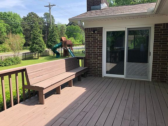 3rd image of 307 Cedarwood Ct