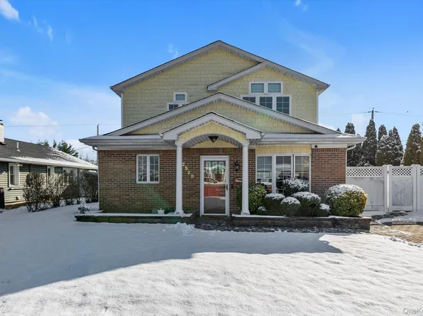 2528 Balsam Avenue, East Meadow, NY 11554