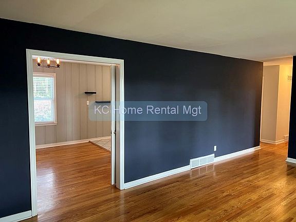 5th image of 9003 Jarboe St