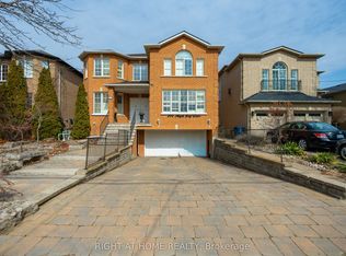 284 Maple Leaf Dr, Toronto, ON M6L1P3