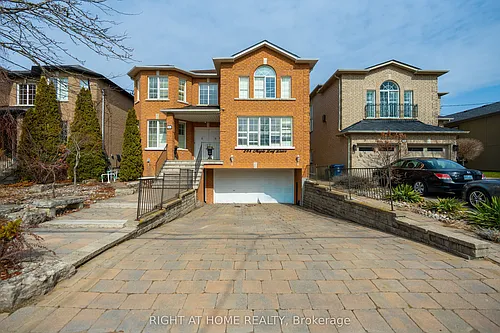 284 Maple Leaf Dr Photo 1