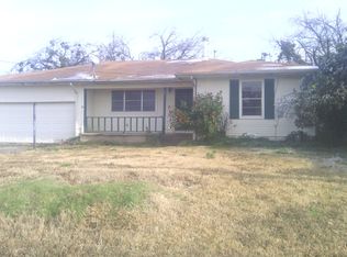 715 S Manson St, Wolfe City, TX 75496