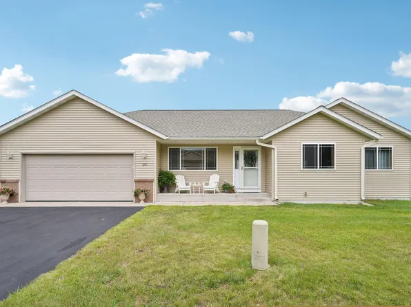 601 Union Ct, Cannon Falls, MN 55009