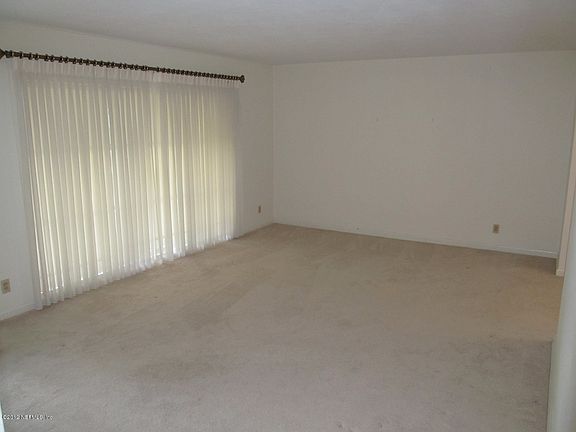 4th image of 4036 Ponce De Leon Ave