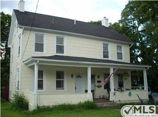 125 Church St, Belford, NJ 07718