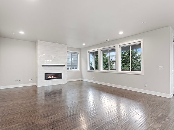 4th image of 13437 NE 129th Dr