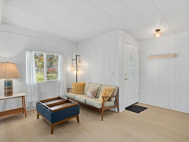 Building Photo - 348A NW 55th St #A