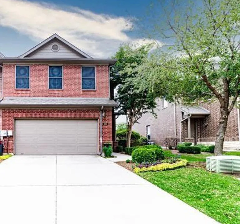 460 Hunt Dr