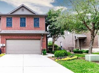 460 Hunt Dr, Lewisville, TX 75067