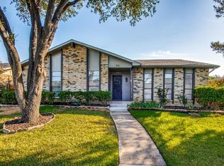 2021 White Ash Rd, Carrollton, TX 75007