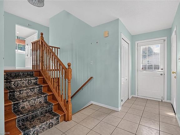 3rd image of 186 Glenmor Dr