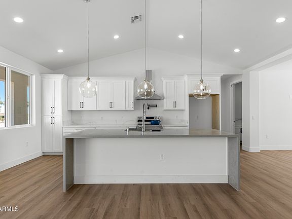 4th image of 2689 S 305th Ave Avenue