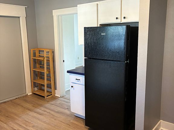 3rd image of 3602 E McBerry St