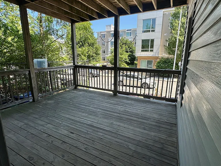 588 Putnam Ave #2 — Photo 3