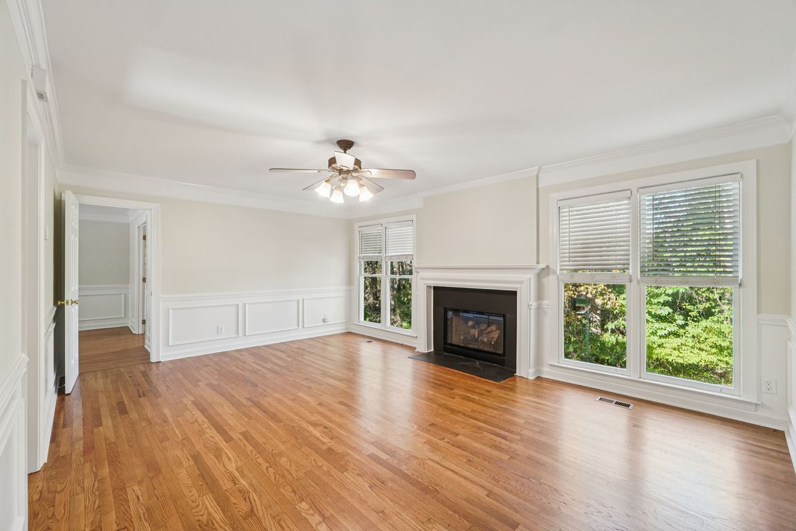 next background image