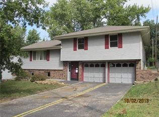 6551 N Liberty St, Kansas City, MO 64118