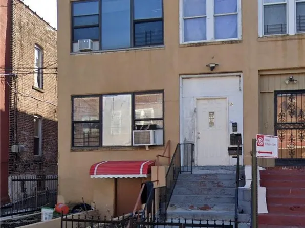 952 E 223rd Street, Bronx, NY 10466