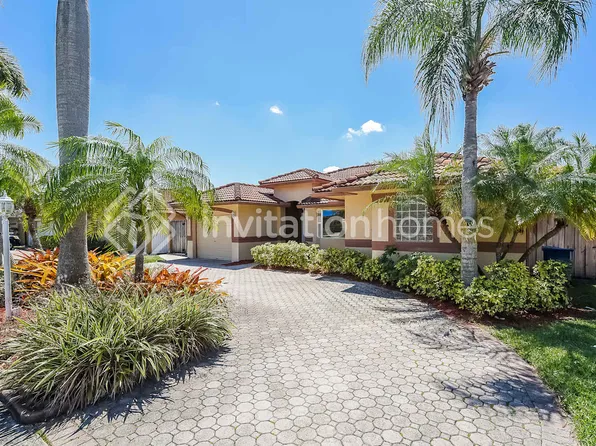 14872 SW 176th St, Miami, FL 33187