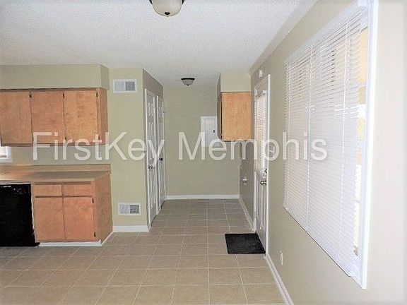 4th image of 5044 Hickory Bark Dr