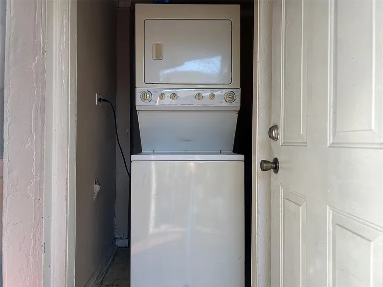274 Chenango St #1 — Photo 12