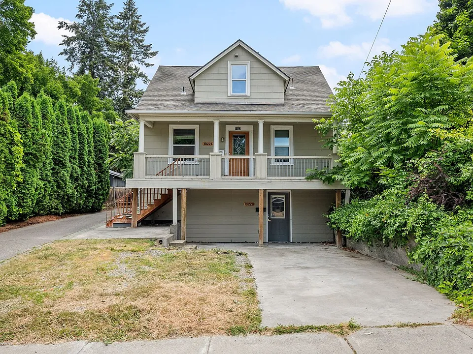 1022 E 12th Ave