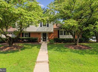 4302 Dunnel Ln, Kensington, MD 20895