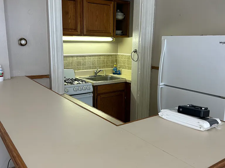 736 E High St #3 — Photo 5