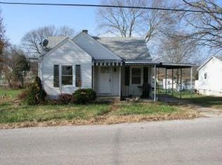 576 N Helm St, Paoli, IN 47454