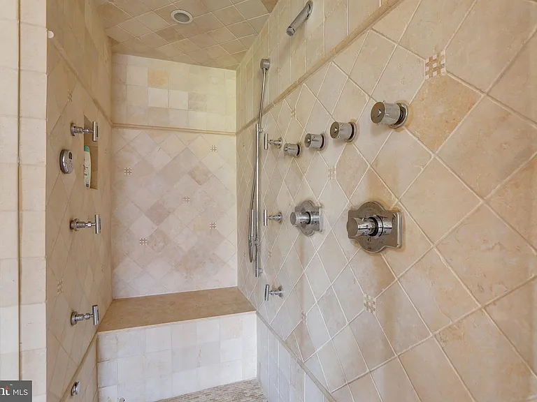 1007 N Calvert St — Photo 26