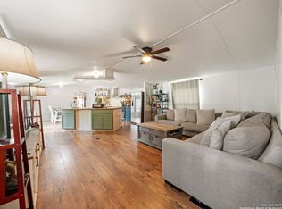 181 Oak Valley, La Vernia, TX 78121