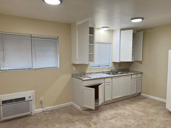 555 W 25th St APT 3