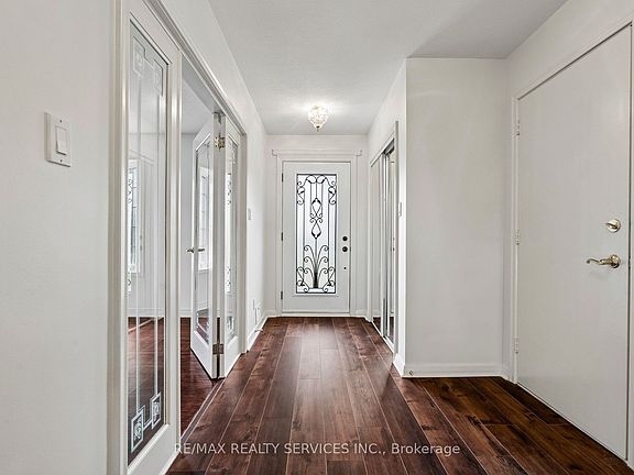 4th image of 16 Malvern Ct