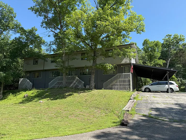 265 Sycamore Dr #20 — Photo 1