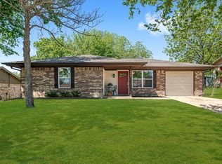 403 Throckmorton St, Weatherford, TX 76086