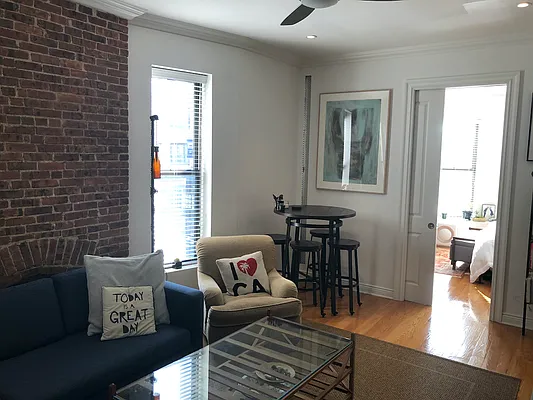 Rented by Avenue Sotheby's International Realty | media 9