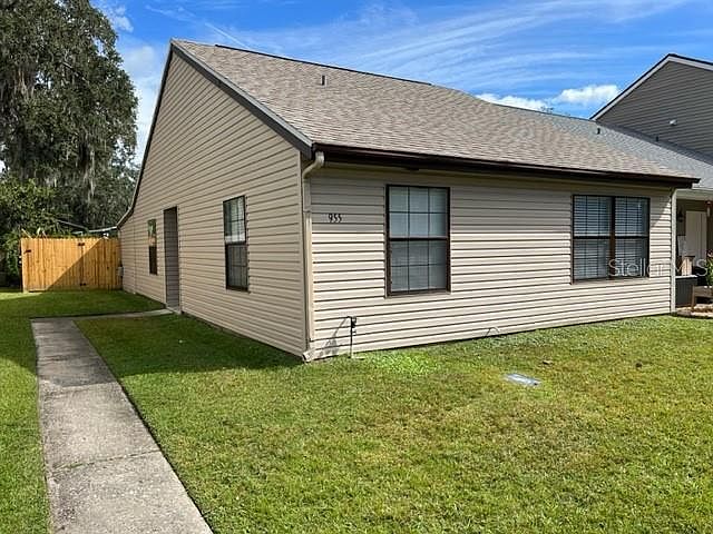 1st image of 955 VILLAGE DRIVE