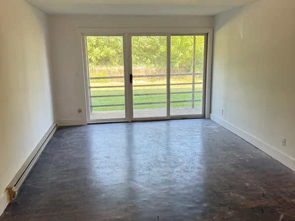 2601 W Willowlake Dr APT 7, Peoria, IL 61614