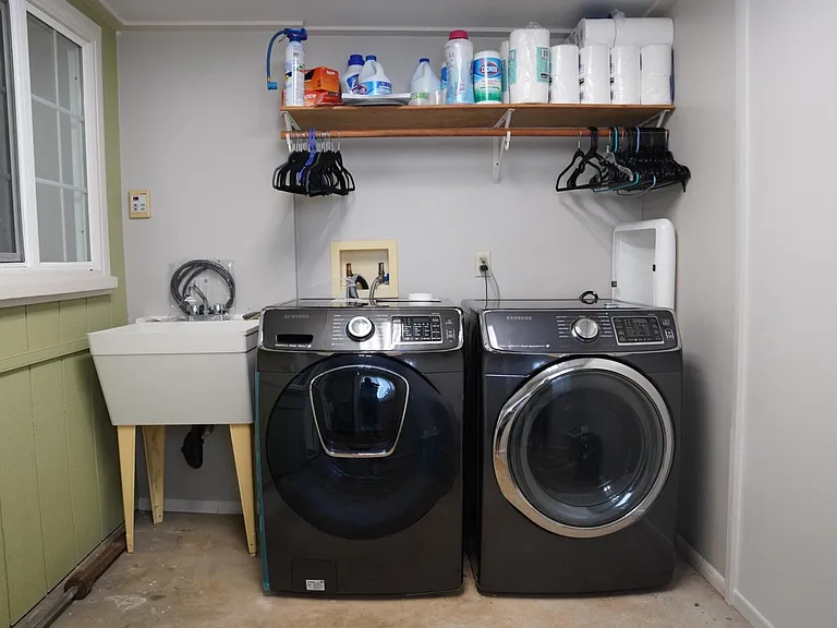 New Samsung Washer Dryer Set