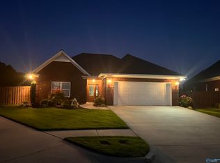 117 Canterbury Cir, Arab, AL 35016