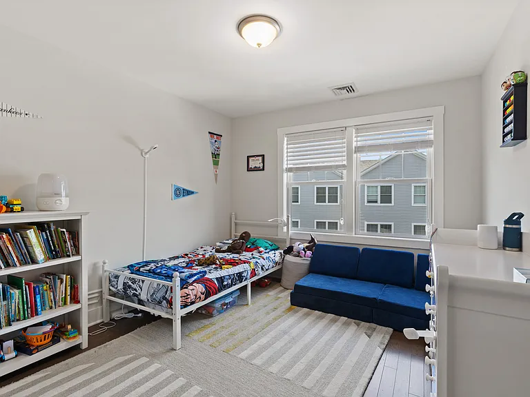 110 Berwick Ave #110 — Photo 15